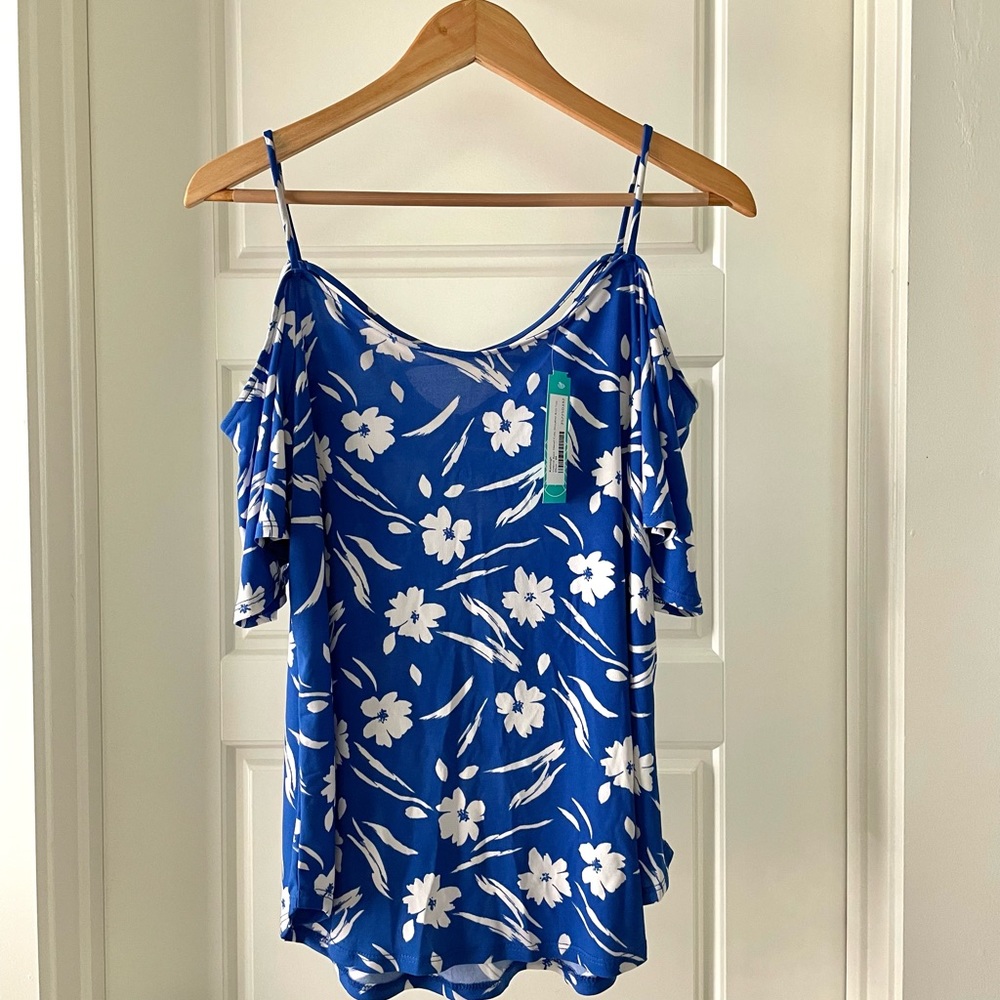 NWT Kaileigh blue cold shoulder top